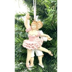 Ice Skating Man Lady Couple Resin Figure Skate -Christmas Tree Ornament 5"